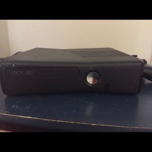 XBOX 360 250 GB